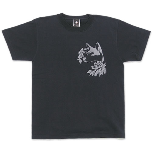 秋田犬と寒牡丹(Tシャツ)